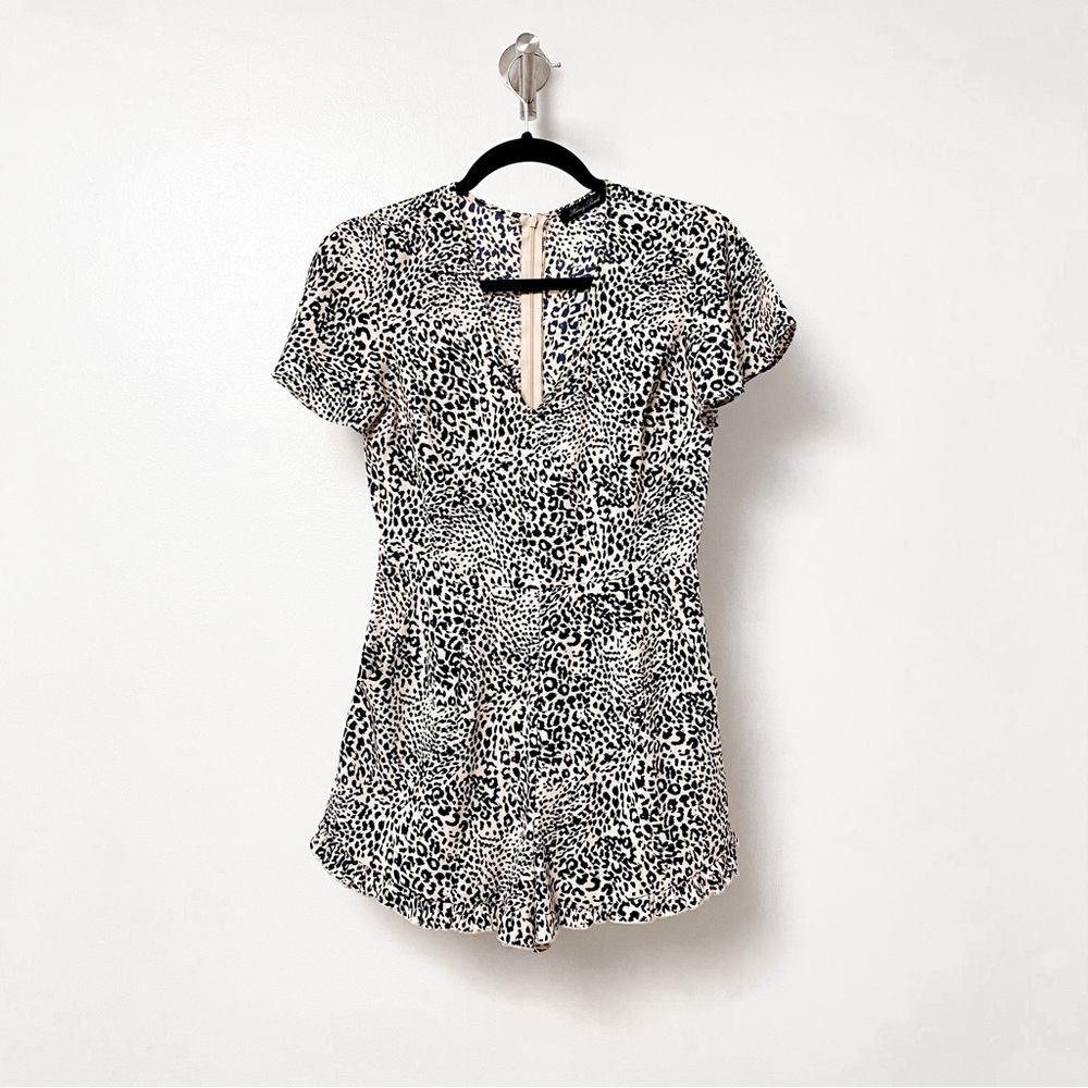 Honey Punch Casual NYE Holiday Chic Animal Cheetah Print‎ Romper Blue Pink Small